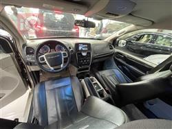 Chrysler Town and Country